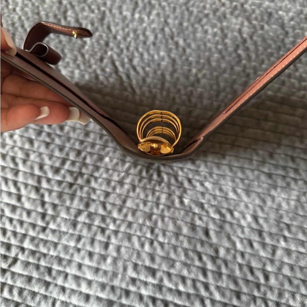 Louis Vuitton Medium Ring Agenda Cover - Picture 13 of 14